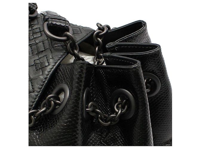 Bottega Veneta Schultertasche aus Python-Mesh und schwarzem Leder - Ansicht 9
