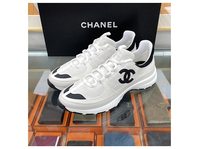 Chanel CC Logo Sneakers Suede White Silvery - view 3