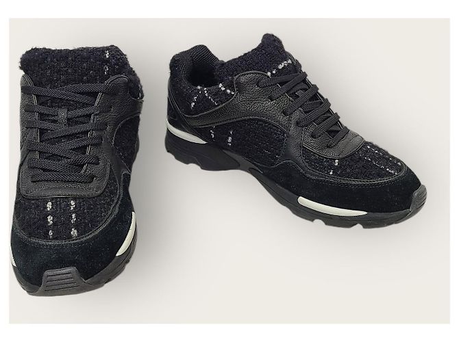 Chanel Sneakers Cruise in tweed nero con logo CC - vista 4