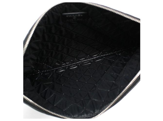Chanel Clutch Classic New Medium in Caviar Nero - vista 7