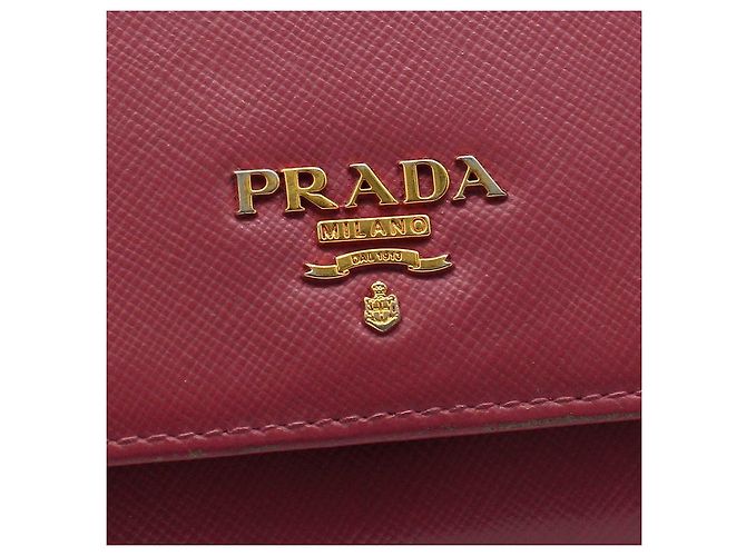 Prada Borsa Crossbody WOC in Saffiano rosa con catena dorata - vista 7