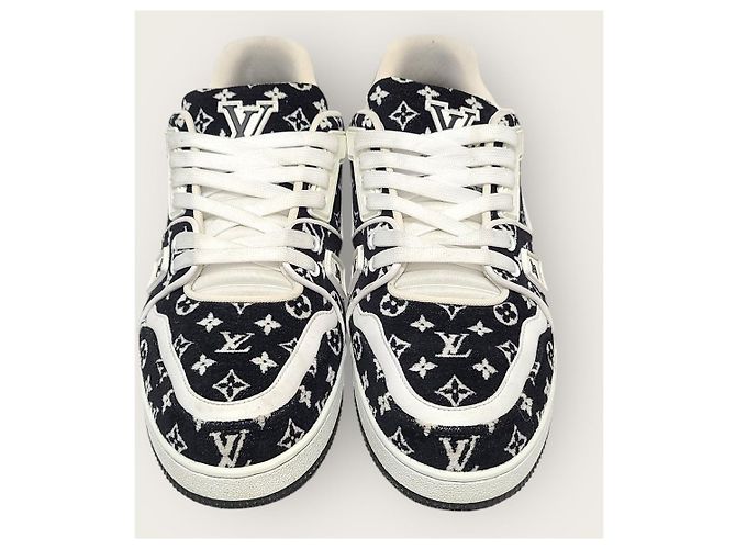 Louis Vuitton Sneakers LV Trainer in tessuto monogramma nero - vista 6