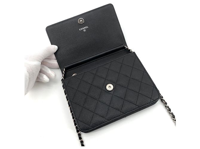 Chanel Mini borsa a tracolla WOC in caviar opaco argento - vista 6