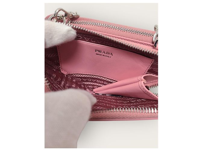 Prada Mini bandolera de cuero Saffiano triangular rosa - vista 6