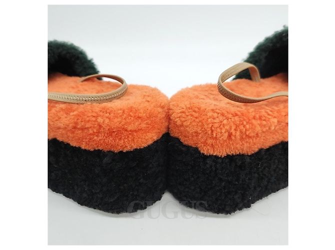 Sandali in shearling Fendi Verde - vista 3
