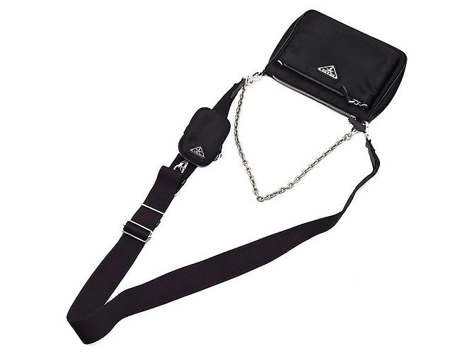 Prada Borsa a tracolla e crossbody in Re-Nylon Tesuto Nero - vista 4