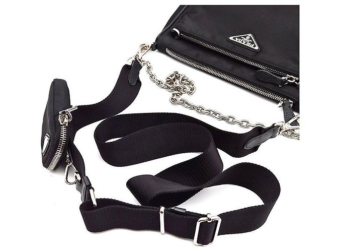 Prada Borsa a tracolla e crossbody in Re-Nylon Tesuto Nero - vista 6