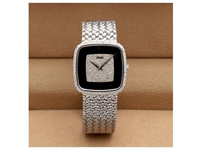 Piaget Tradition Hawk Eye White Gold Medium Men's Watch Onyx Pave Setting Vintage Manual Black - view 2
