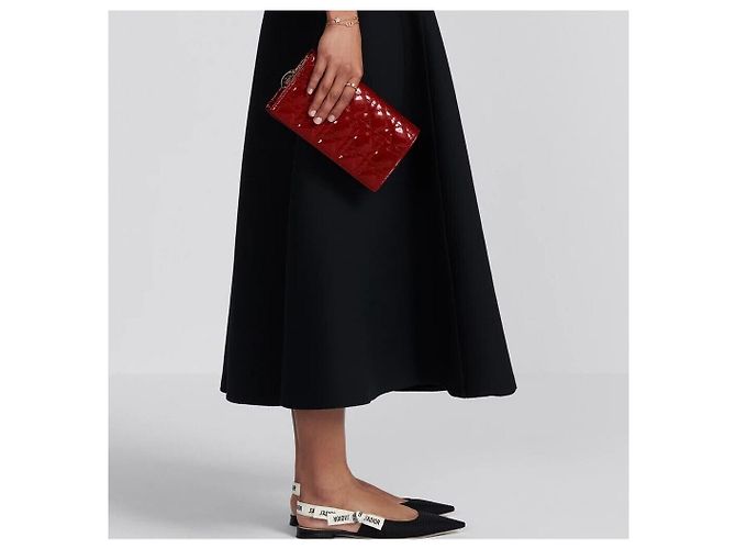 Dior Nuova borsa a tracolla con catena e pochette in vernice rossa - vista 10