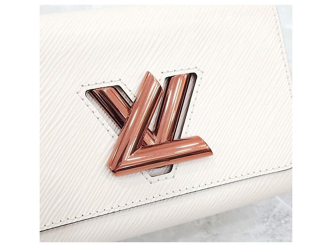 Louis Vuitton Sac à bandoulière cabas LV Epi Twist PM Gradient Argenté - vue 6