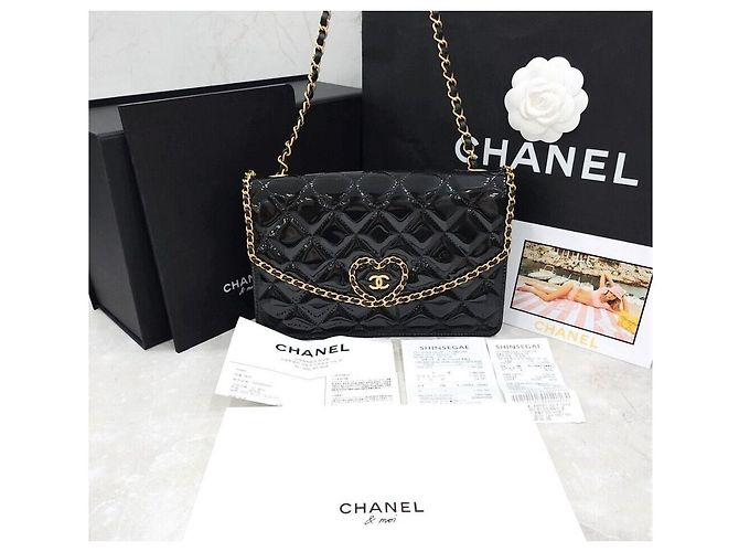 Chanel Borsa a tracolla con patta a catena New Heart CC Logo Patent Nero - vista 7