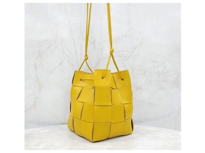 Bottega Veneta Borsa a secchiello Intrecciato Small D'oro - vista 2