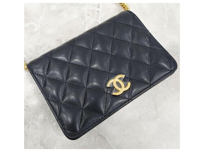 Chanel Mini bolso con solapa y cadena en piel de cordero negro y oro - vista 4