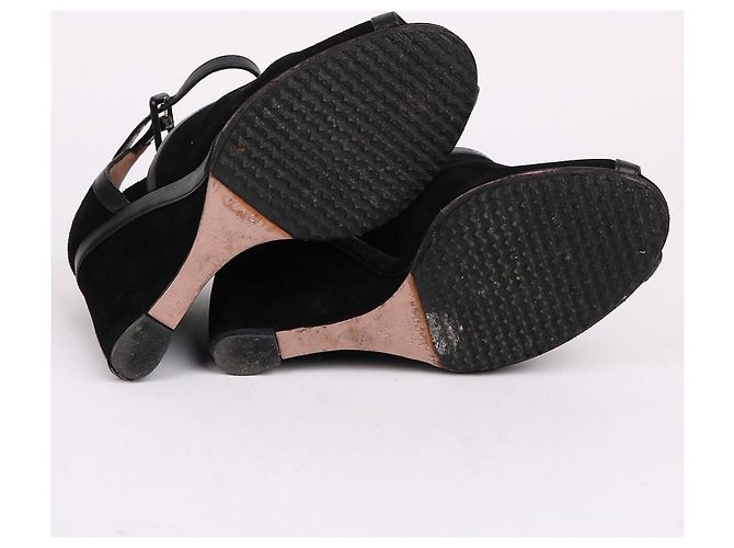 Gucci Sandali aperti con tacco in scamosciato nero - vista 9