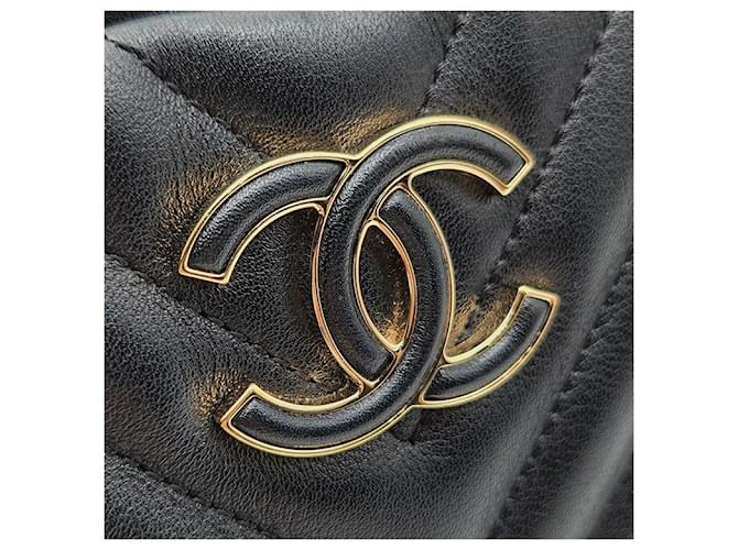 Camera Chanel Borsa a tracolla Chevron Chain Nero - vista 8