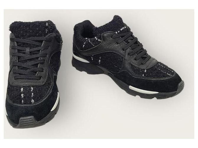 Chanel Sneakers Cruise in tweed nero con logo CC - vista 4