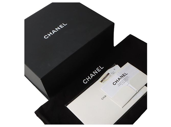 Chanel Borsa Large Flap in agnello con metallo oro nero - vista 8
