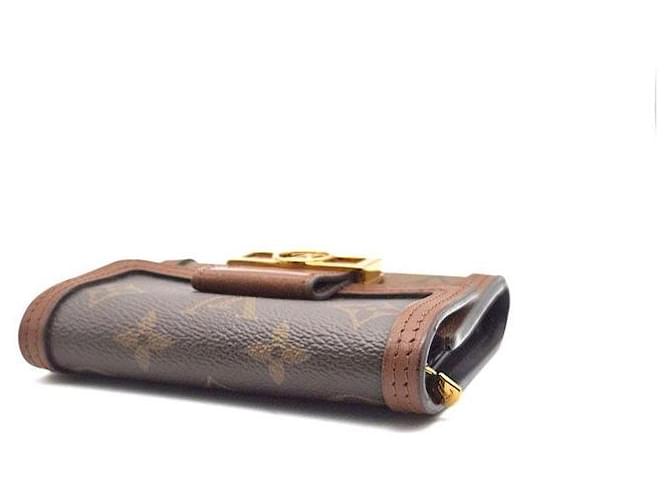 Louis Vuitton Cartera Compacta Monogram Dolphin Castaño - vista 4
