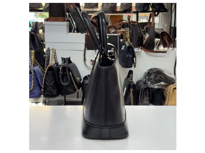 Louis Vuitton Pelle Epi nera Mirabo PM Nero - vista 5
