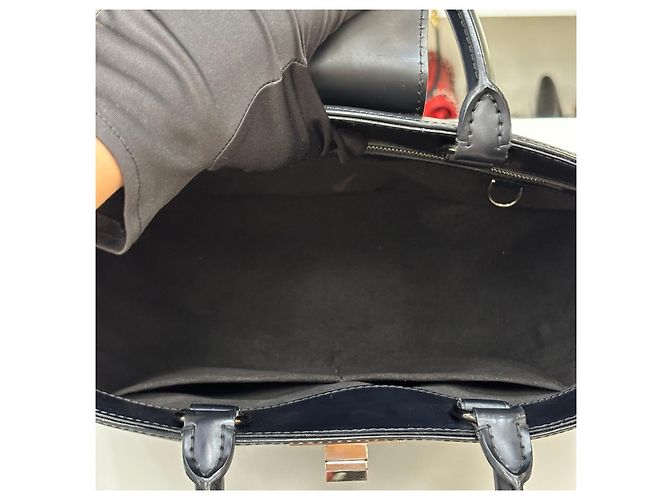 Louis Vuitton Pelle Epi nera Mirabo PM Nero - vista 6