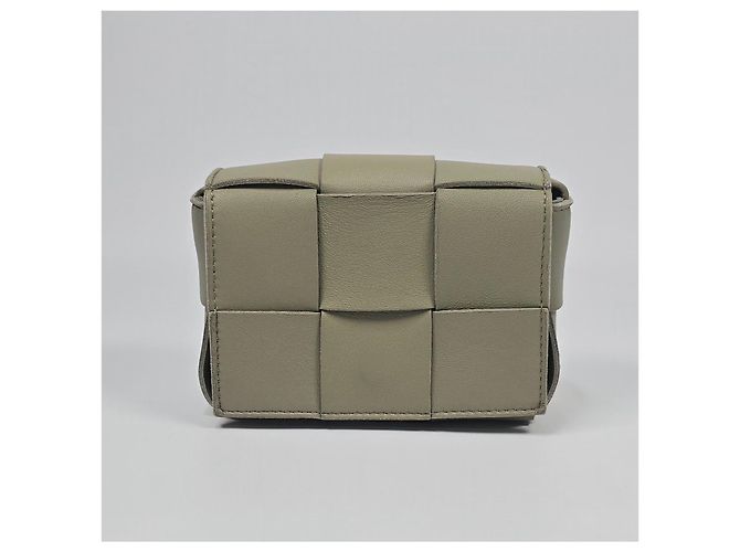 Bottega Veneta Mini borsa Cassette in pelle Argento - vista 3