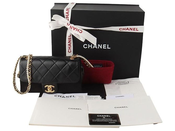 Chanel Mini bolsa de aba Classic em couro de vitelo e pérolas com corrente de pérolas Preto - vista 8