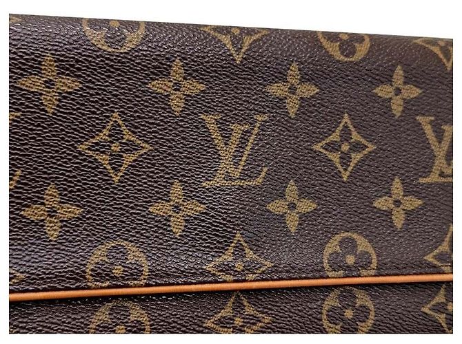 Louis Vuitton Twin Poche GM - vista 6
