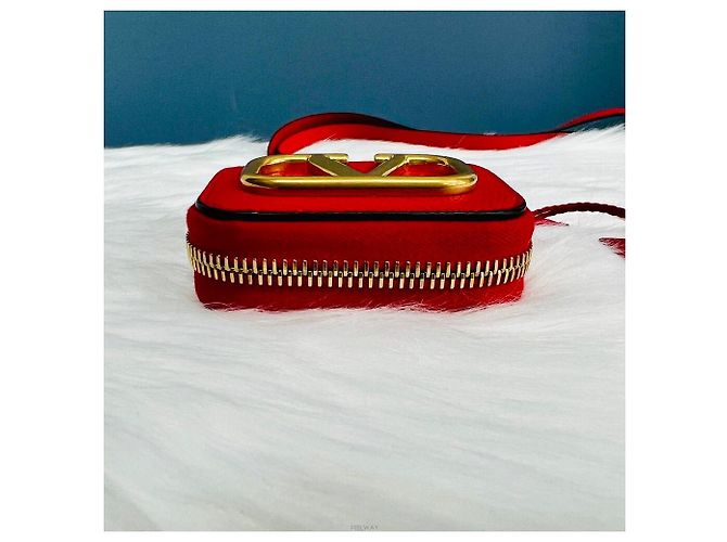 Custodia per AirPods con logo Valentino Garavani Rosso - vista 6