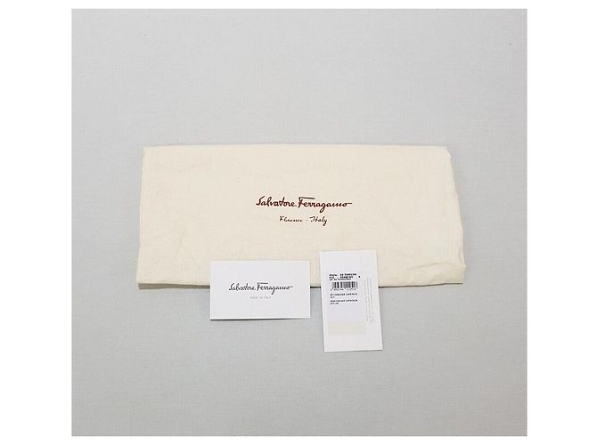Salvatore Ferragamo Mini borsa a tracolla con patta Gancini Argento - vista 10