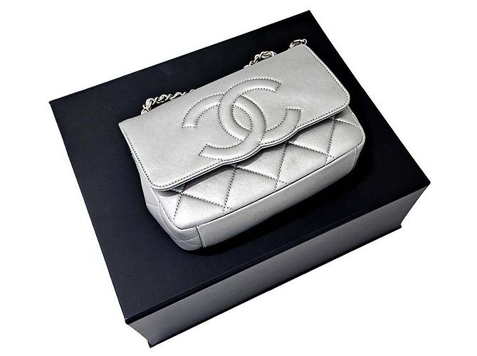 Chanel Mini borsa a tracolla in agnello Argento - vista 9