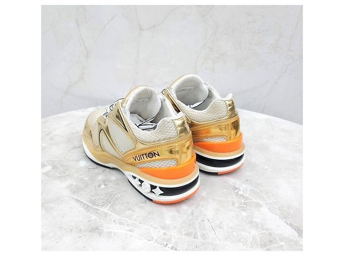 Louis Vuitton Sneakers LV Trail Gold Multicolore - vista 4