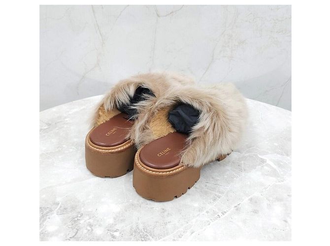Céline Mule in lana voluminosa Triope - vista 5