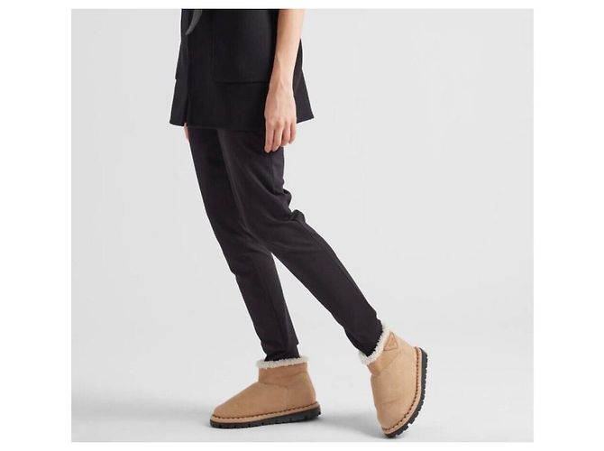 Prada Botas UGG de ante y shearling Naranja - vista 10