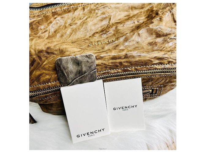 Givenchy Borsa Tote Pandora Medium effetto stropicciato, borsa a tracolla Marrone - vista 7