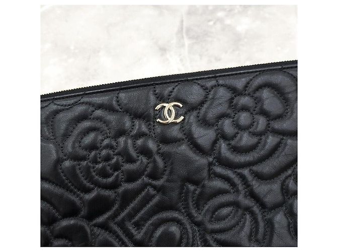 Chanel Clutch Camellia New Medium in agnello dorato Nero - vista 5