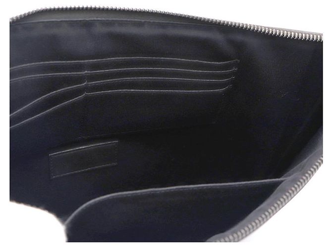 Saint Laurent Grande pochette in Monogram Caviar Nero - vista 17