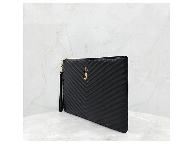 Saint Laurent Clutch de couro acolchoado com alça - vista 2