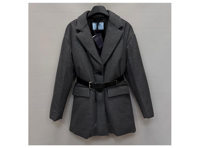 Prada Belted Cashmere Single Padding Jacket Black - view 2