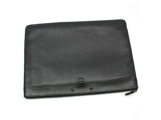 Louis Vuitton Pochette Monogram Shadow Apollo Discovery Clutch Nero - vista 3