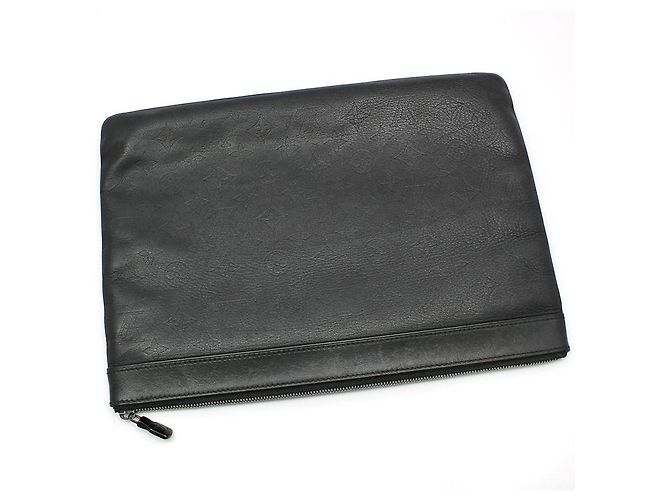 Louis Vuitton Pochette Monogram Shadow Apollo Discovery Clutch Nero - vista 4