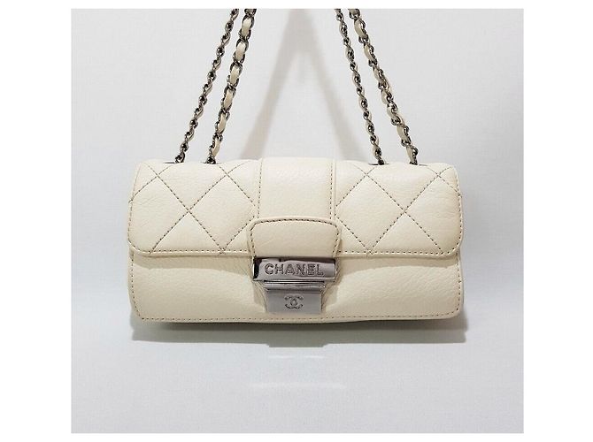 Chanel Bolso de hombro vintage con cadena Blanco - vista 2
