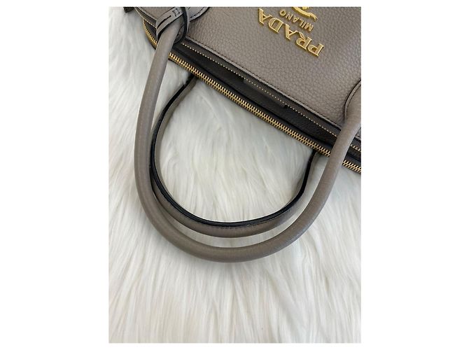 Prada Borsa Tote Vitello Daino Grigio chiaro Marrone - vista 13