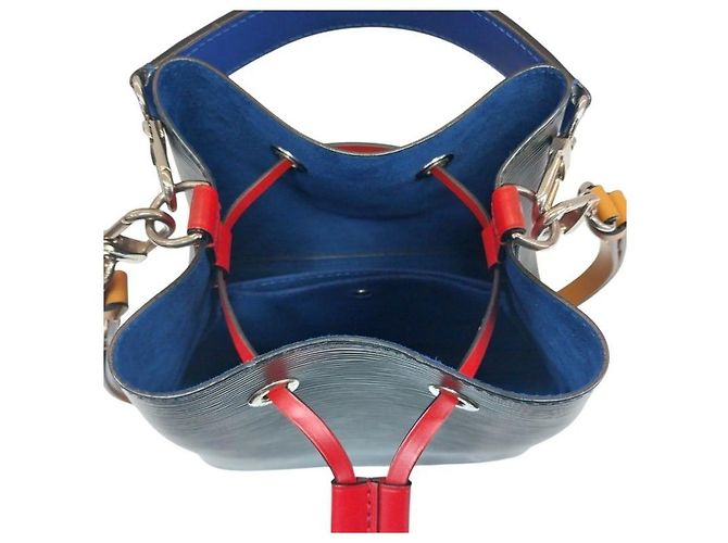 Louis Vuitton Borsa Tote e Borsa a Spalla Noe BB Épi Black Saffron Yellow Nero - vista 4