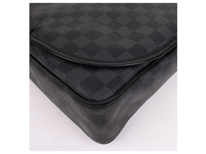 Louis Vuitton Borsa Messenger Daniel MM Graphite - vista 9