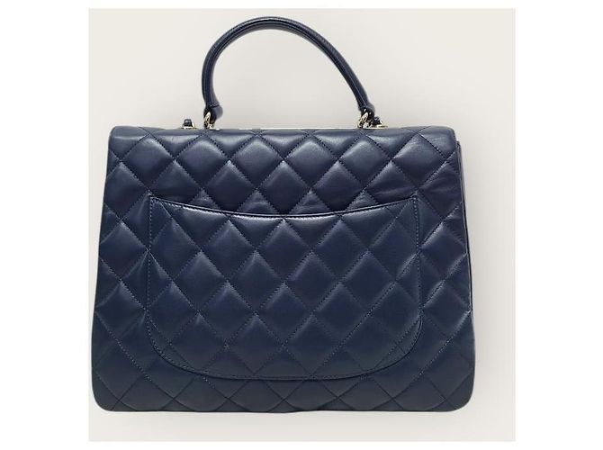 Chanel Borsa a mano con manico superiore Trendy CC Large in agnello blu navy e oro champagne - vista 6