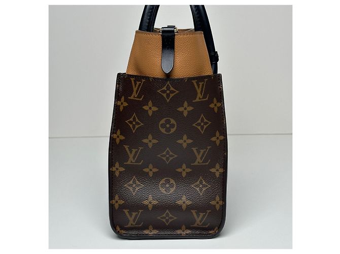 Louis Vuitton Borsa Tote On My Side MM Nero - vista 5
