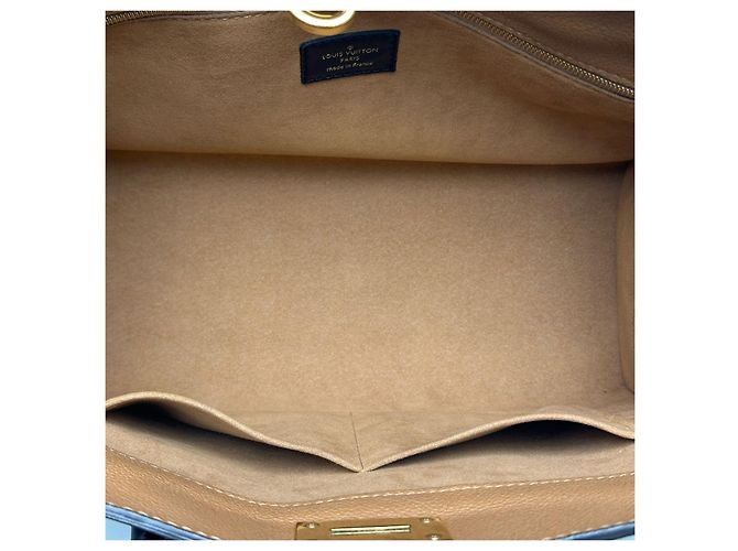 Louis Vuitton Borsa Tote On My Side MM Nero - vista 6