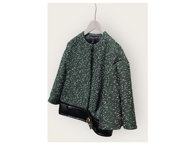 Louis Vuitton Chaqueta de bouclé verde con broche dorado - vista 2