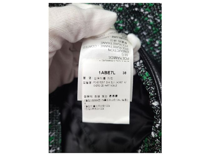 Louis Vuitton Chaqueta de bouclé verde con broche dorado - vista 5
