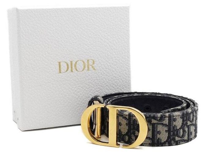 Dior Cinturón reversible Montaigne con hebilla dorada Unisex - vista 8